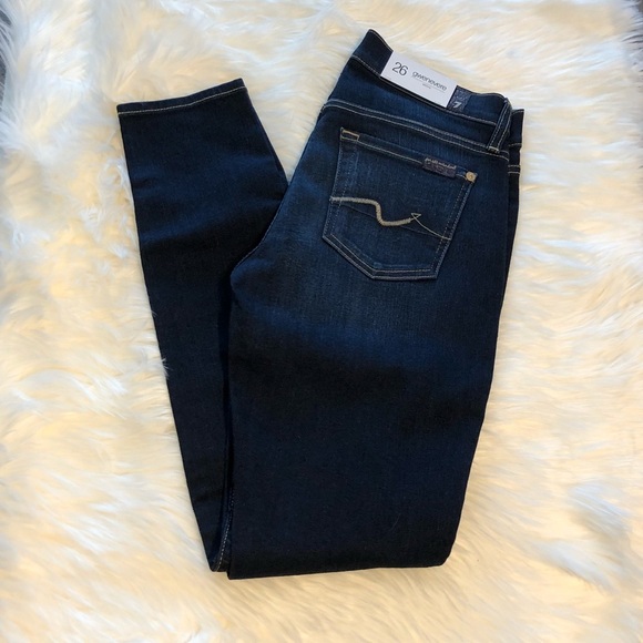 5[7ForAllMankind] NWT! The Gwenevere distressed - Picture 2 of 7